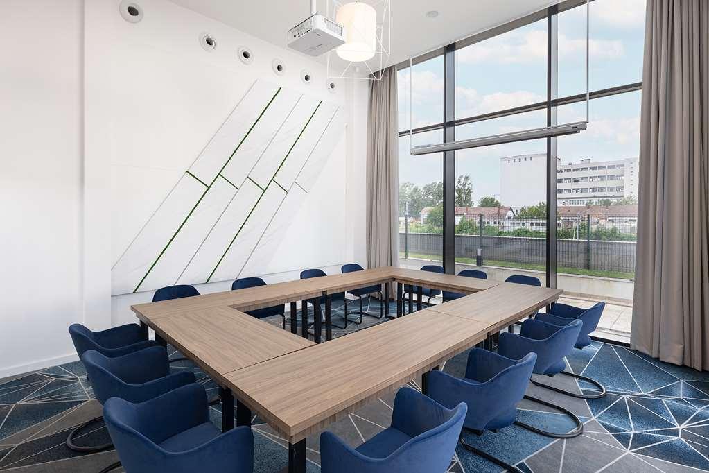 Hampton By Hilton Târgu-Mureş מתקנים תמונה